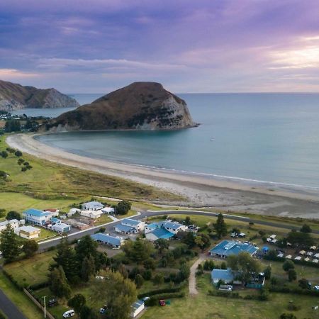 Mahia Motel And Holiday Park Bagian luar foto