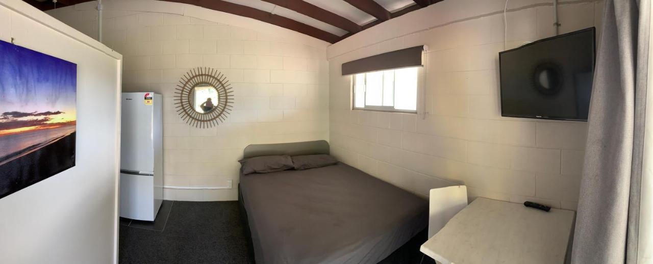 Mahia Motel And Holiday Park Bagian luar foto
